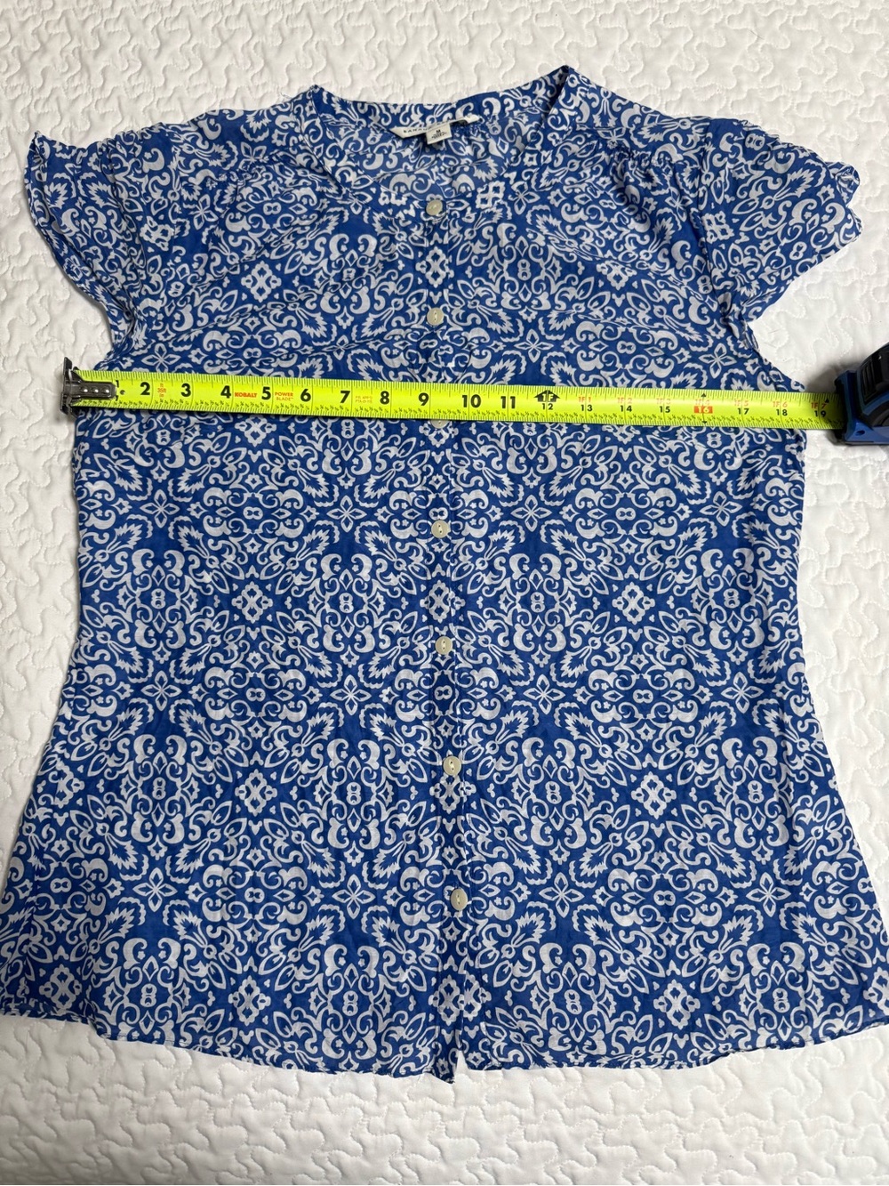 Banana Republic Blue and White Paisley Button-Up- silk and cotton blend.